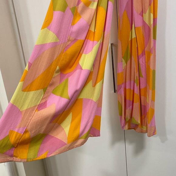 SEXY VICI JUMPSUIT! Available in black or sorbet colors!! - Picture 6 of 8